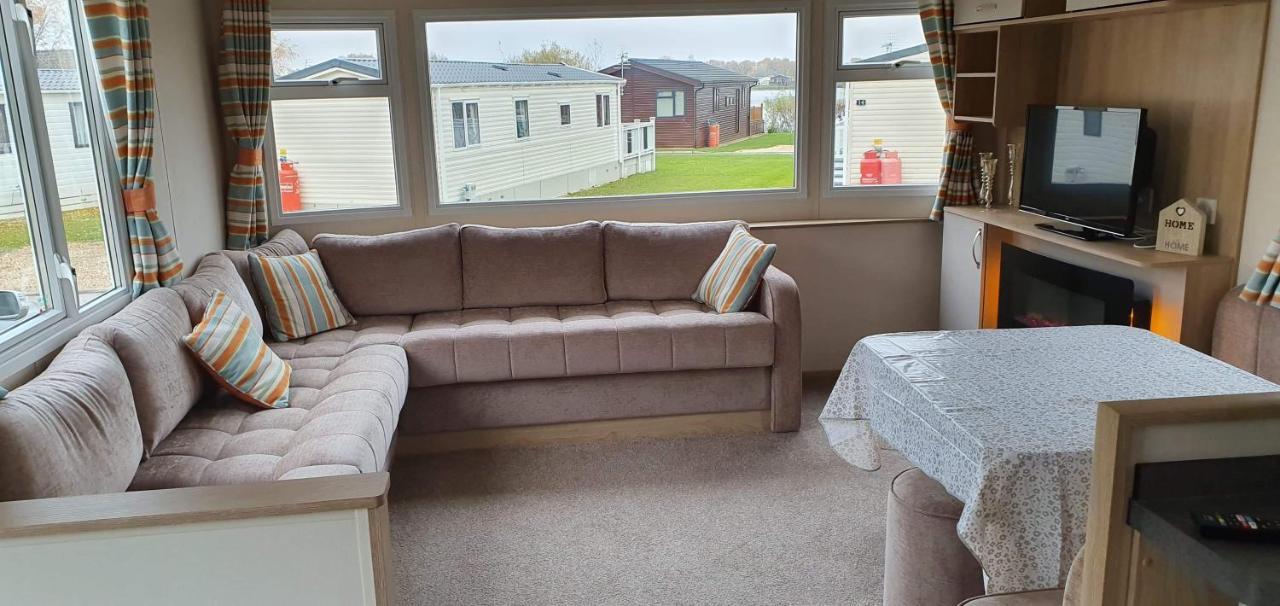 Ksr Hot Tub Holiday Home At Tattershall Lakes Esterno foto